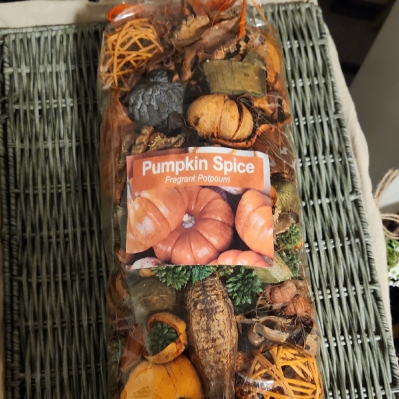 Other - Pumpkin Spice Fragrant Potpourri